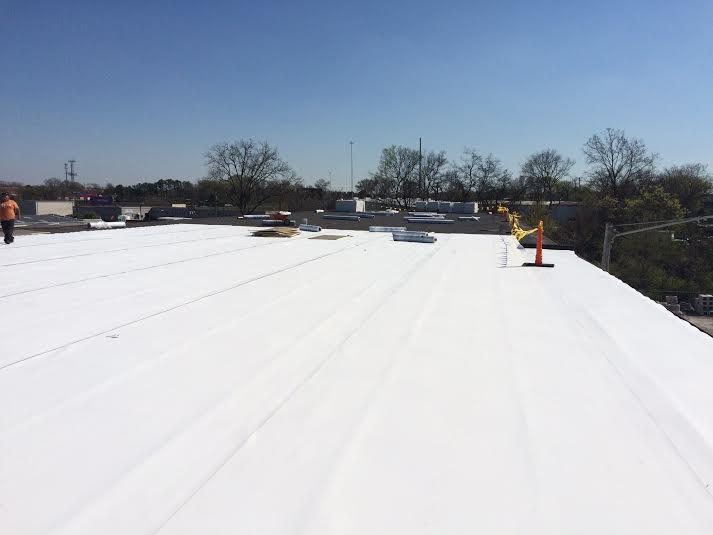 TPO flat roofing by commercial roofer MidSouth Construction