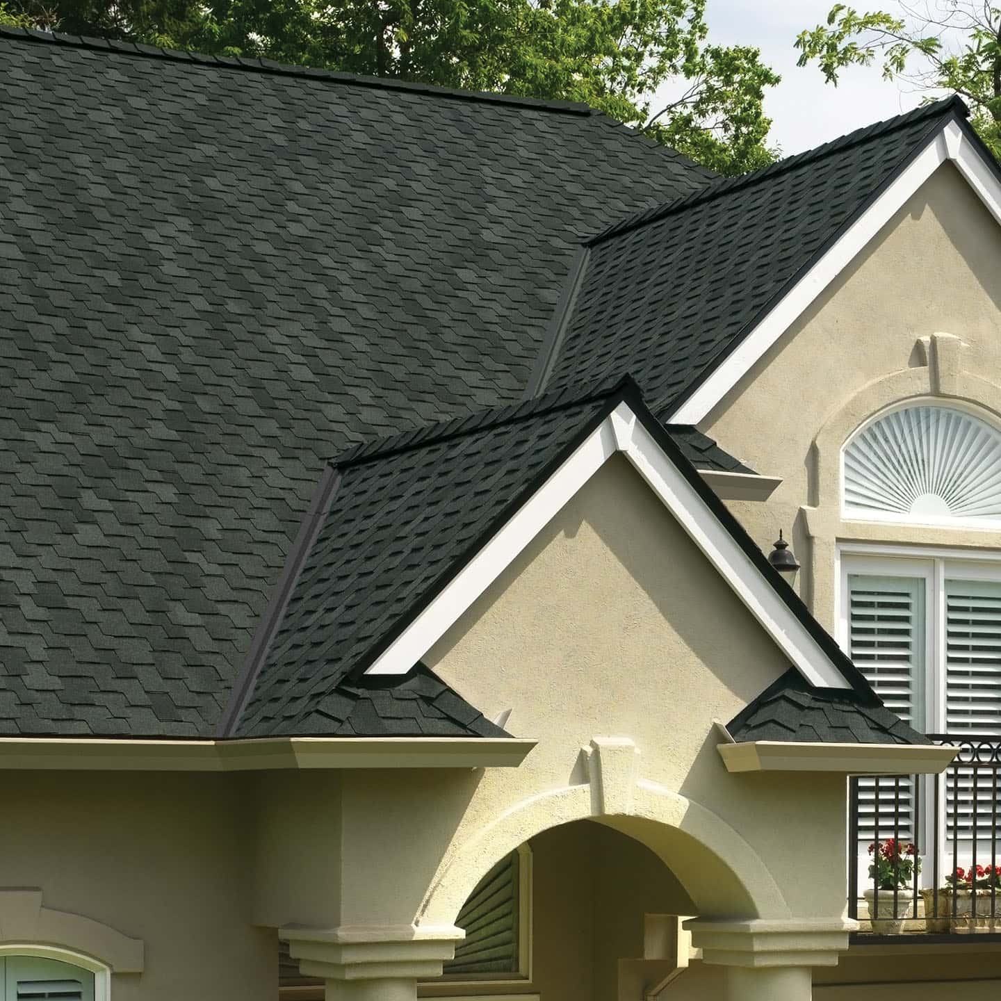 GAF Grand Sequoia shingle in Charcoal is rated Class 4 hail resistant