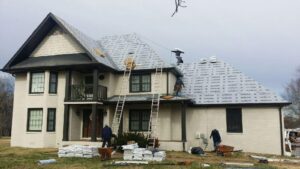 Roofing Contractors Prepare to Install Camelot II Shingle