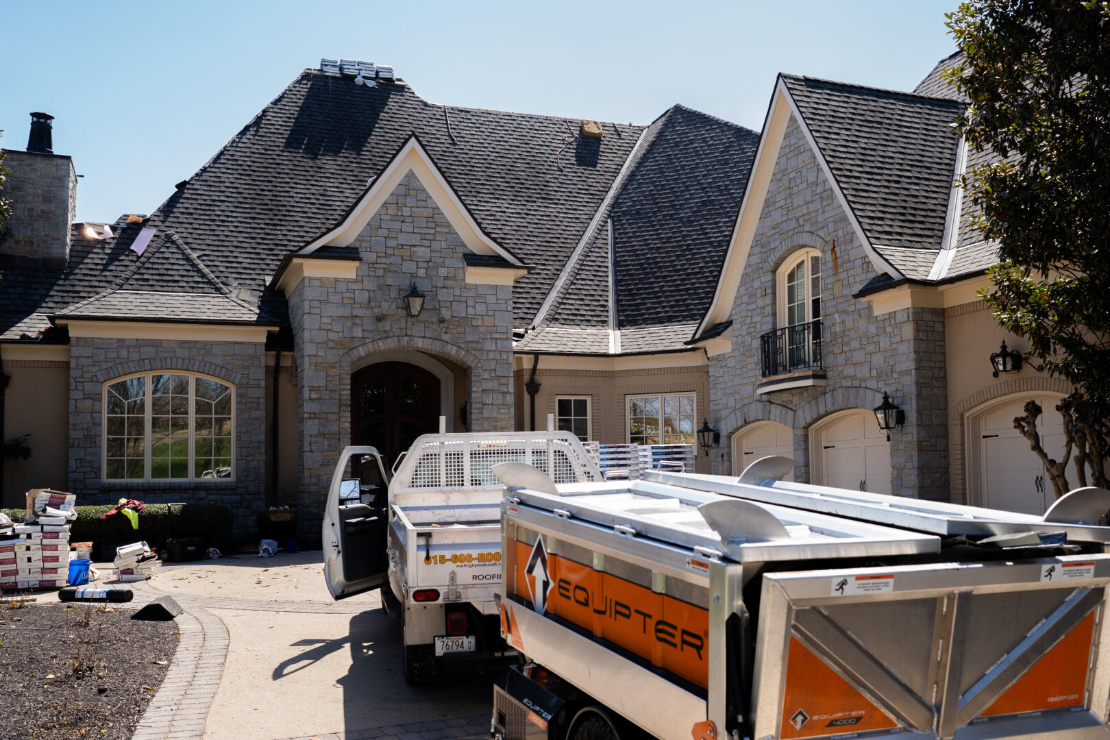 Roof Transformation - CertainTeed Grand Manor Colonial Slate
